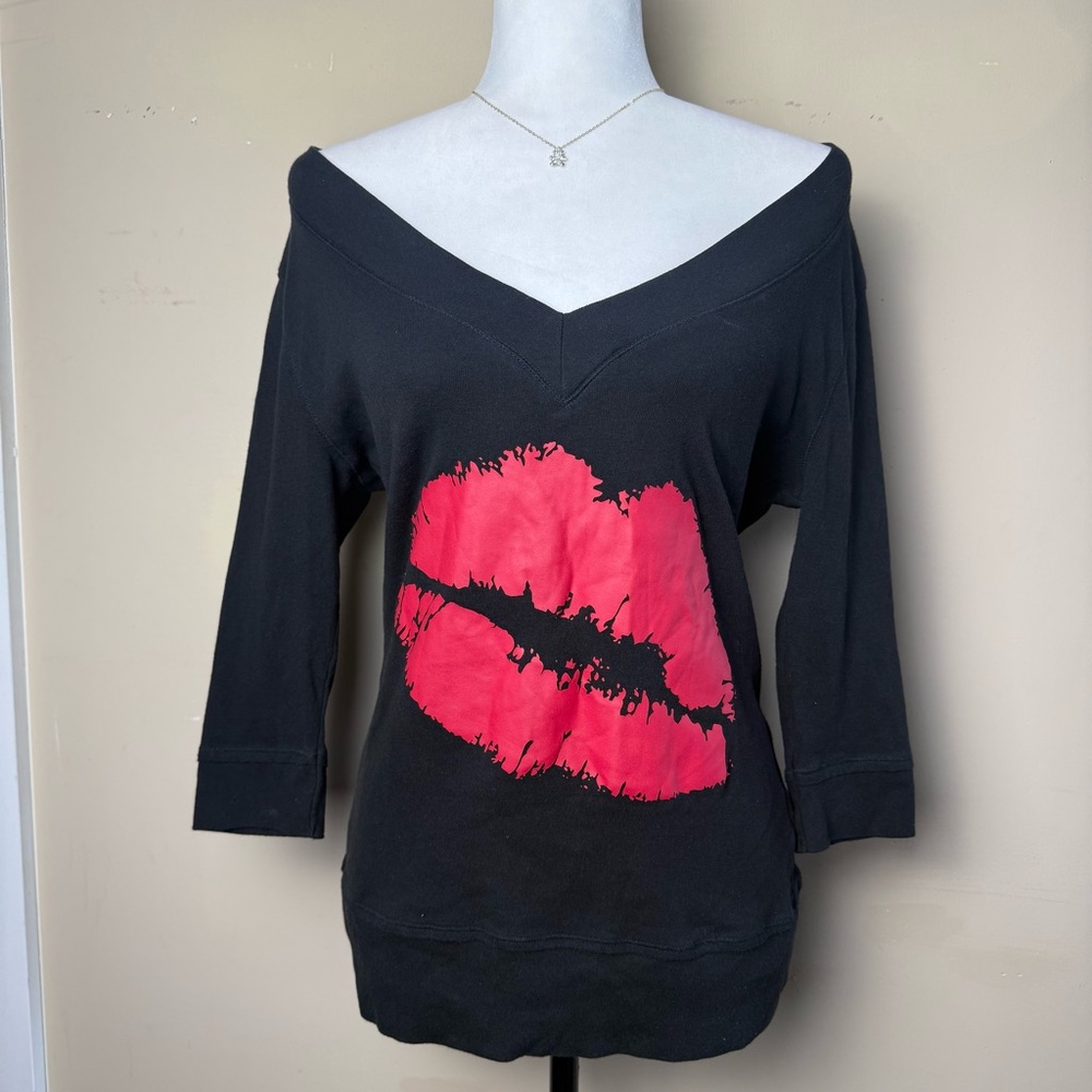 Y2K 2000s Norma Kamali Kiss Graphic Top